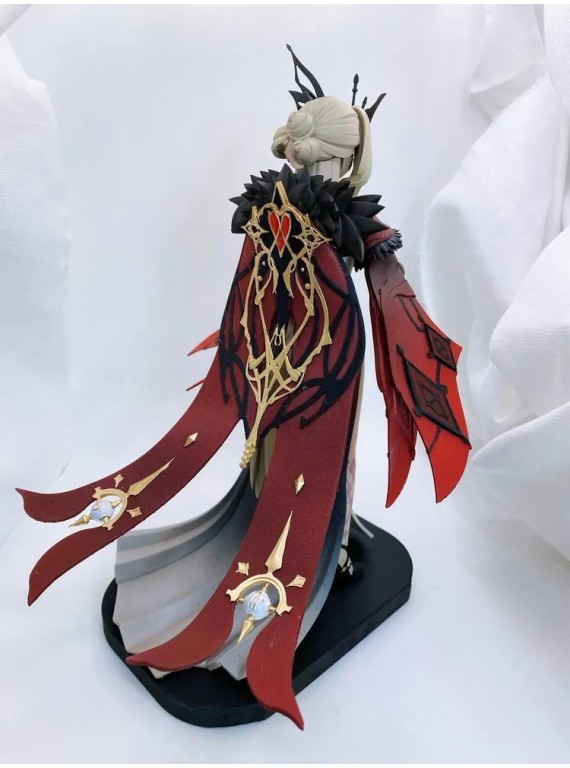 La Signora figure from Gensin Impact | Синьора..