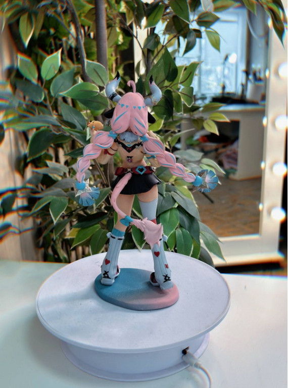 Varesa figurine from Genshin Impact..