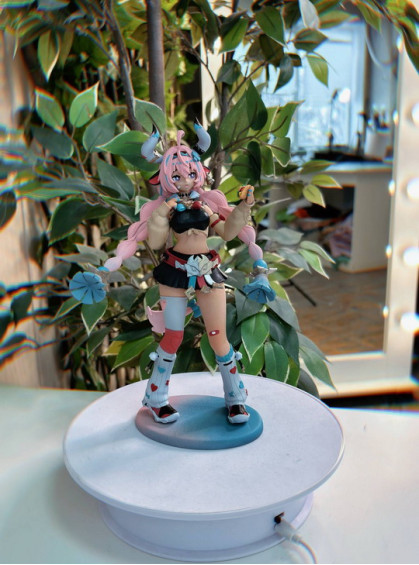 Varesa figurine from Genshin Impact
