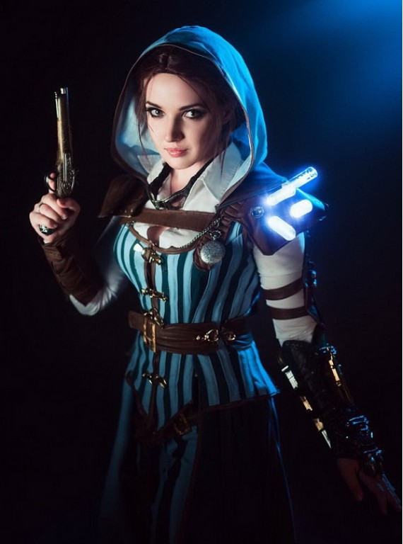 Evie Frye from Assassin Steampunk cosplay costume set..