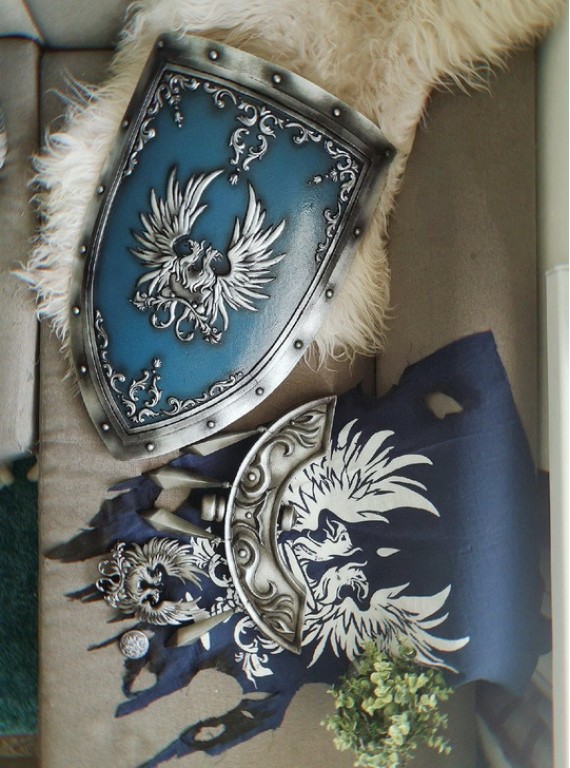 Grey Warden Dragon Age shield for cosplay and LARP..