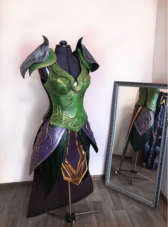Keeper's Robes cosplay armor costume from Dragon Age Inquisition..